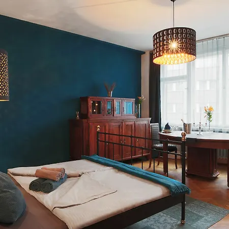 Center For 7 People Walking Distance To Old Town By Eas Апартаменты